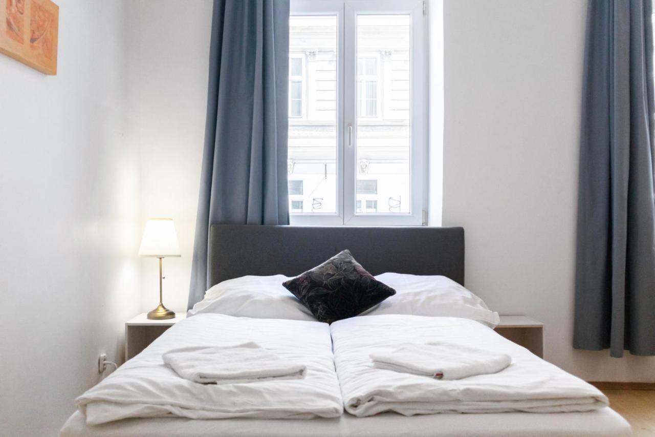 Attractive Apartment Near Wiener Stadthalle Экстерьер фото