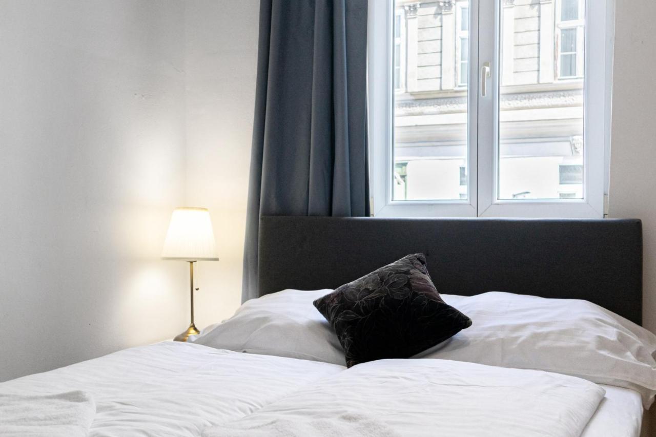 Attractive Apartment Near Wiener Stadthalle Экстерьер фото